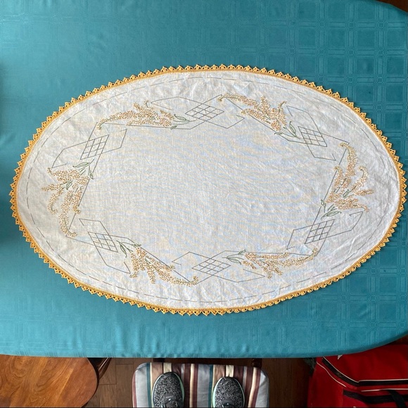 Vintage Tablecloth Embroidered Dresser Scarf Harvest wheat Corn Flowers Handmade - Picture 2 of 7